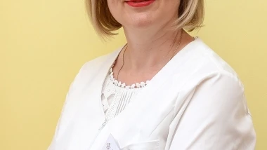Dr. Bacs Renata