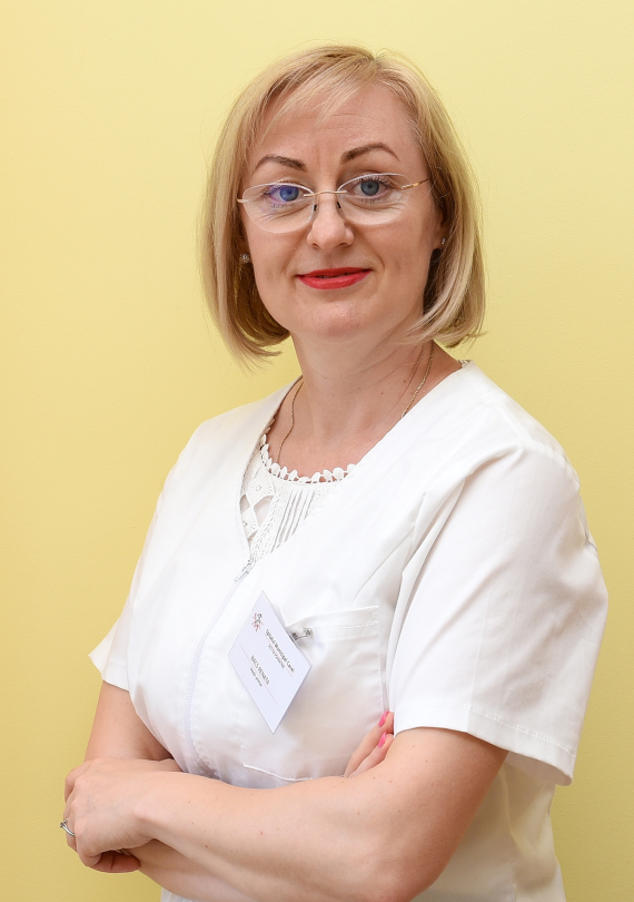 Dr. Bacs Renata